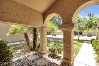 Photo #2: 6114135 Listing 