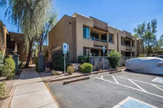 Photo #2: 6114270 Listing