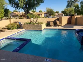 Photo #5: 6114389 Listing