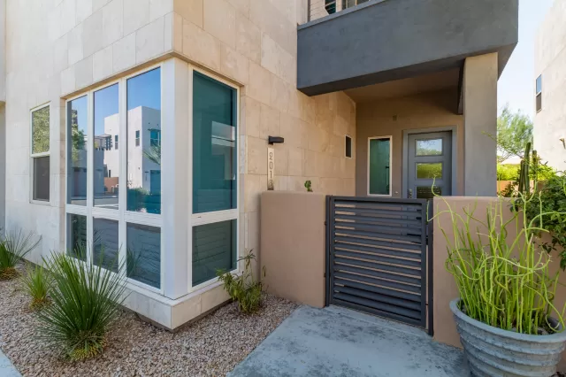 MLS: 6114504 Condo For Sale