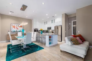 Photo #5: 6114703 Listing 