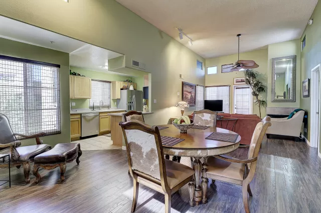 MLS: 6114733 Condo For Sale