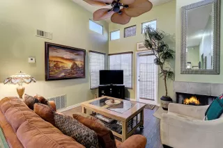 Photo #4: 6114733 Listing