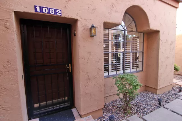 MLS: 6114948 Condo For Sale