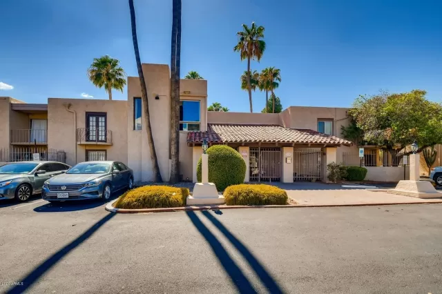 MLS: 6115177 Condo For Sale