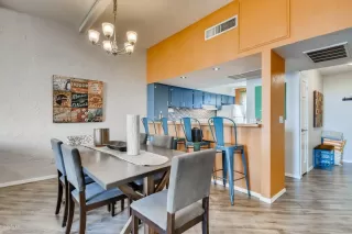 Photo #5: 6115177 Listing