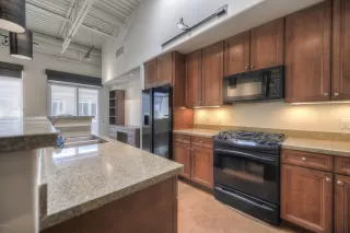Photo #2: 6115182 Listing