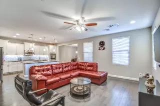 Photo #1: 6115328 Listing