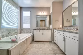 Photo #4: 6115328 Listing