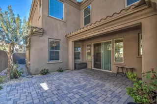 Photo #5: 6115328 Listing