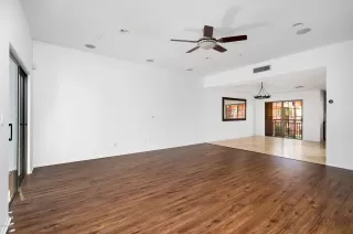 Photo #3: 6115421 Listing