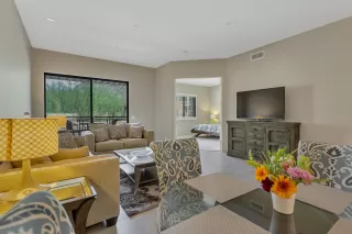 Photo #1: 6115885 Listing 