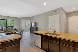 Photo #5: 6115885 Listing 