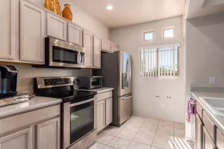 Photo #4: 6115891 Listing 