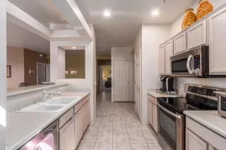 Photo #5: 6115891 Listing 