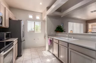 Photo #6: 6115891 Listing 