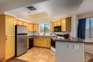 Photo #6: 6115963 Listing