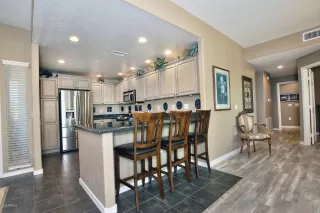 Photo #5: 6116047 Listing 