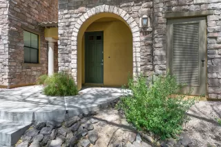 Photo #3: 6116165 Listing