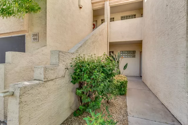 MLS: 6116264 Condo For Sale