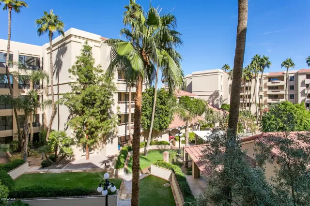 MLS: 6116379 Condo For Sale