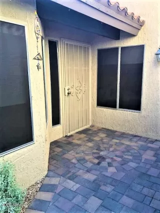 Photo #3: 6116601 Listing