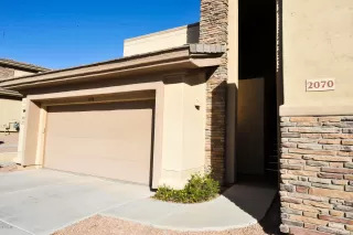 Photo #5: 6116602 Listing