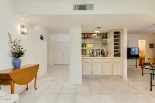 Photo #1: 6116662 Listing 