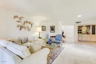 Photo #4: 6116662 Listing 