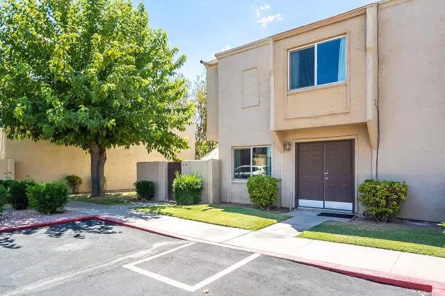 MLS: 6116713 Condo For Sale