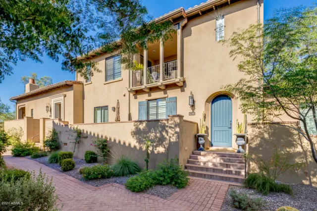 MLS: 6116786 Condo For Sale