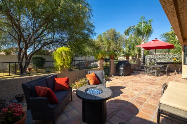 MLS: 6116942 Condo For Sale