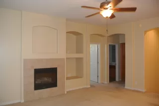 Photo #5: 6117128 Listing