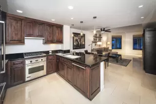 Photo #2: 6117158 Listing 