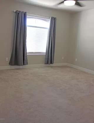 Photo #5: 6117300 Listing