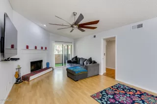 Photo #2: 6117358 Listing