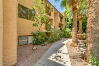 Photo #4: 6117358 Listing
