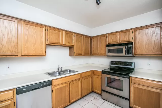 MLS: 6117831 Condo For Sale