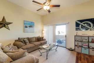 Photo #5: 6118227 Listing