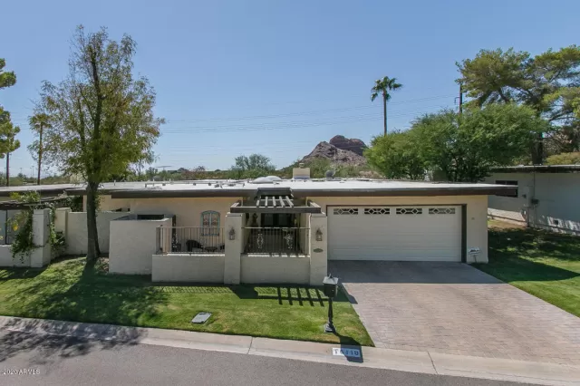 MLS: 6118262 Condo For Sale