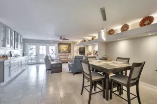 Photo #3: 6118278 Listing