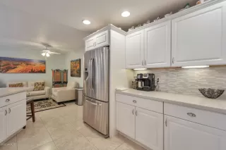 Photo #5: 6118278 Listing