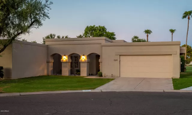 MLS: 6118315 Condo For Sale