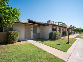 Photo #2: 6118412 Listing