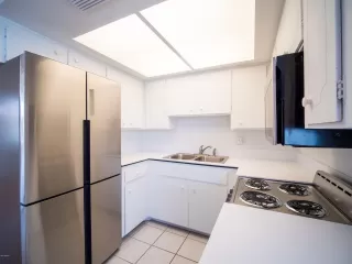 Photo #5: 6118412 Listing