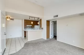 Photo #3: 6118512 Listing