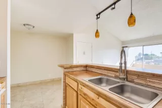 Photo #4: 6118517 Listing