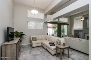 Photo #2: 6118522 Listing