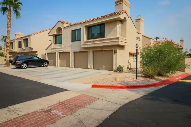 MLS: 6118939 Condo For Sale