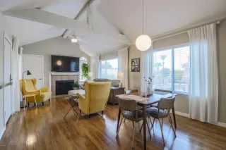 Photo #3: 6118939 Listing